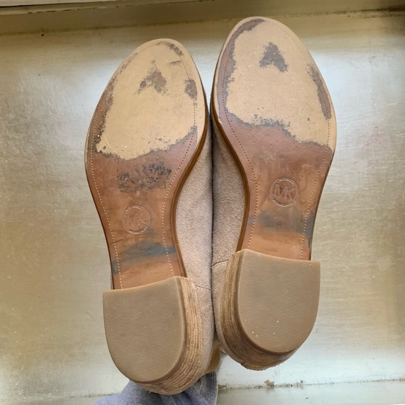 MICHAEL KORS tan suede ankle boots - Picture 13 of 14